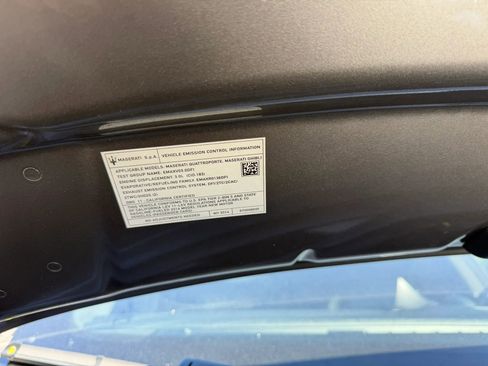 Used 2014 Maserati Ghibli RWD image 30
