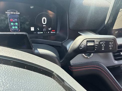 Used 2025 Ford Explorer ST-Line image 36