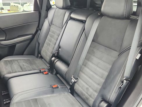 Used 2024 Mitsubishi Outlander Ralliart image 16