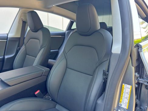 Used 2025 Tesla Model 3 Long Range image 44