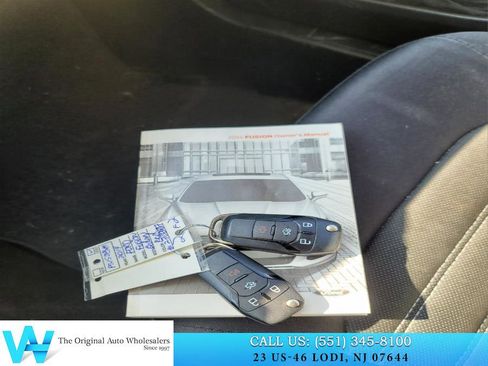 Used 2014 Ford Fusion SE image 18