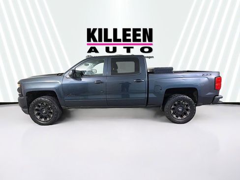 Used 2018 Chevrolet Silverado 1500 LT w/ Texas Edition image 3