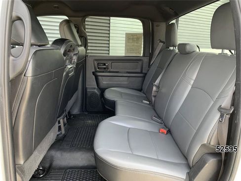 Used 2022 RAM 2500 Tradesman w/ Chrome Appearance Group AWD/4WD image 22