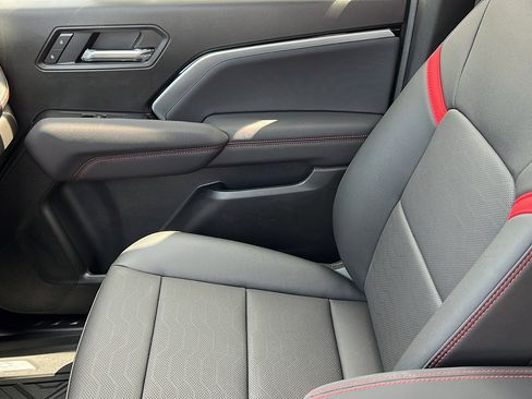 New 2026 Chevrolet Colorado Z71 w/ Technology Package image 21