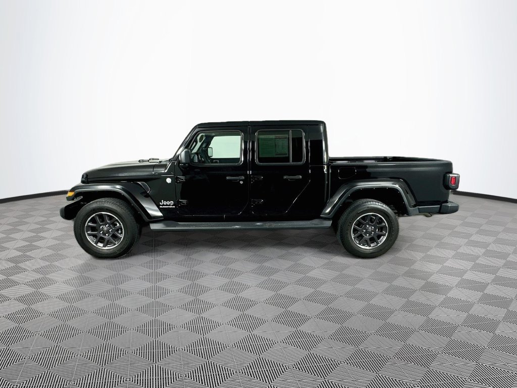 Used 2023 Jeep Gladiator Overland w/ Cold Weather Group AWD/4WD image 7