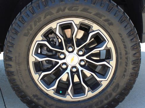 Used 2022 Chevrolet Colorado ZR2 image 28