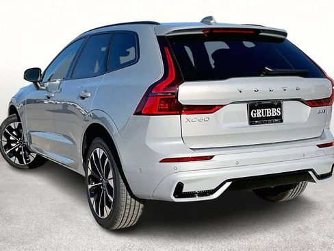 New 2026 Volvo XC60 B5 Plus w/ Climate Package AWD/4WD image 4