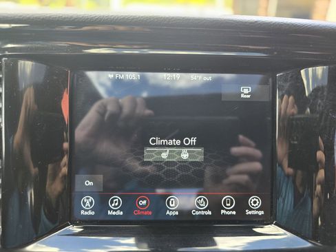 Used 2022 Dodge Durango GT AWD/4WD image 17