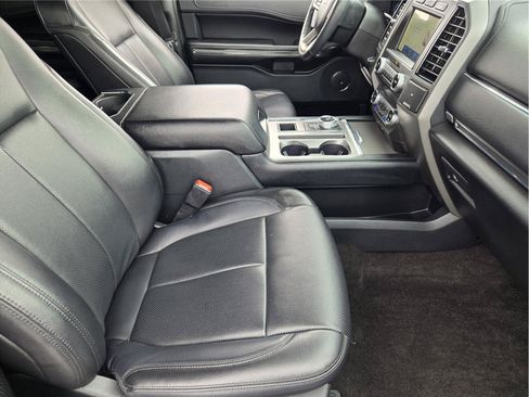 Certified 2021 Ford Expedition XLT RWD image 13
