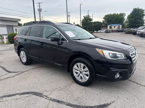 Used 2017 Subaru Outback 2.5i Premium AWD/4WD image 41