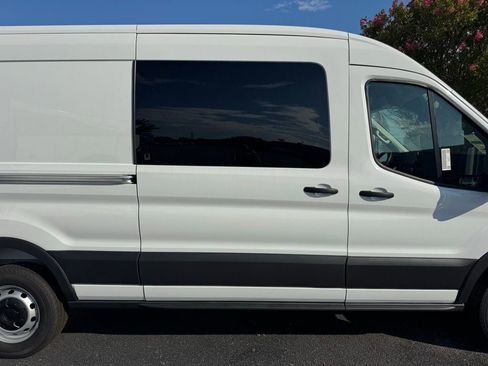 New 2025 Ford Transit 250 148 Medium Roof w/ Load Area Protection Package image 17