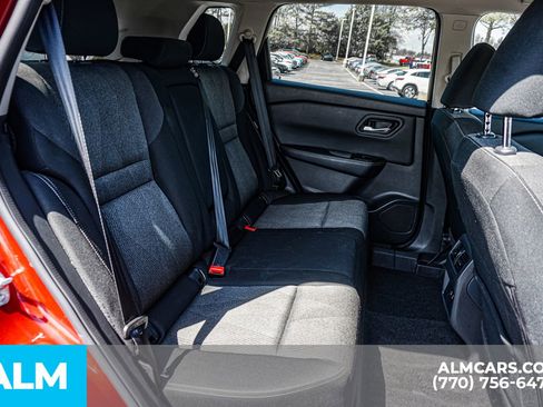 Used 2025 Nissan Rogue SV image 24