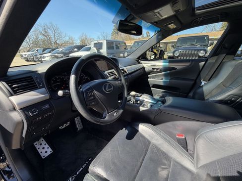 Used 2015 Lexus LS 460 AWD w/ F Sport Package image 10
