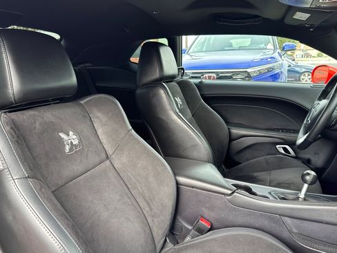 Used 2016 Dodge Challenger R/T Scat Pack image 31