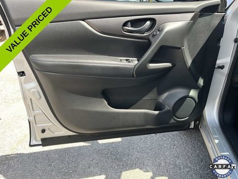 Used 2017 Nissan Rogue Sport S w/ S Appearance Package FWD image 20