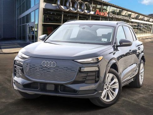 Used 2025 Audi Q6 e-tron Premium w/ Convenience Package image 1
