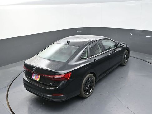 New 2026 Volkswagen Jetta SE image 17