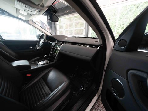 Used 2020 Land Rover Discovery Sport SE AWD/4WD image 26