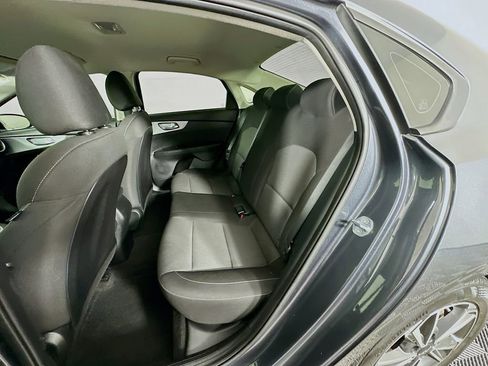 Used 2023 Kia Forte LXS image 29