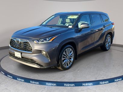 Used 2022 Toyota Highlander Platinum