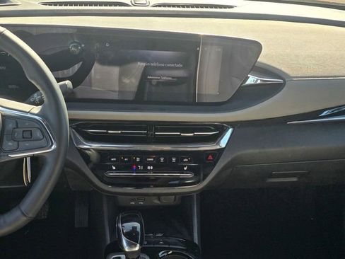 Used 2025 Buick Envista Avenir image 16