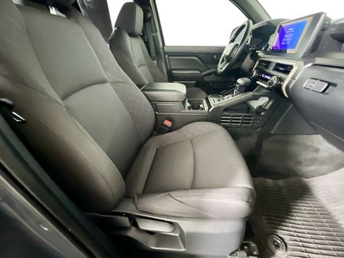 Used 2025 Toyota Tacoma SR w/ SR Upgrade Package image 31