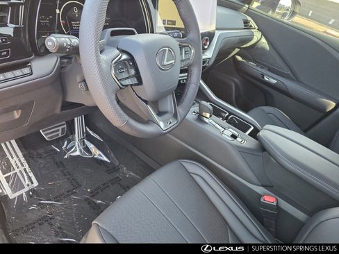 New 2026 Lexus TX 500h AWD image 13