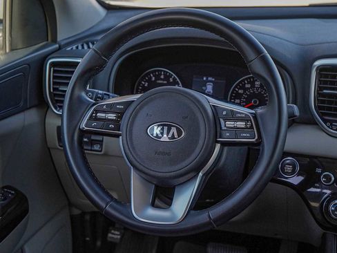 Used 2020 Kia Sportage EX image 25