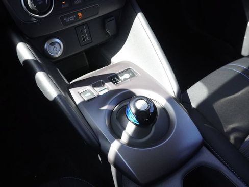 Used 2025 Nissan Leaf S FWD image 14