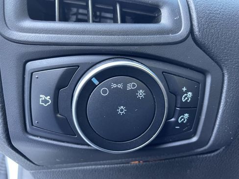 Used 2016 Ford Focus SE image 21