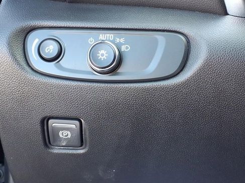 Used 2024 Chevrolet Blazer LT w/ Convenience Package image 17