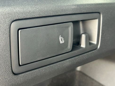 New 2026 Volkswagen Tiguan SE R-Line image 57