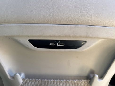 Used 2021 Chrysler Pacifica Limited w/ Premium & Safety Sphere Group image 23