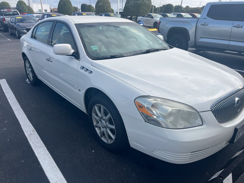 Used 2008 Buick Lucerne CXL w/ Luxury Package FWD image 3