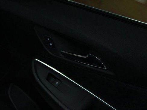 Used 2017 Chevrolet Cruze LT w/ Convenience Package image 9