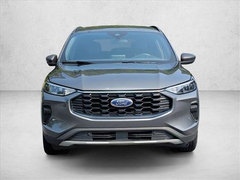 Used 2025 Ford Escape ST-Line FWD image 2