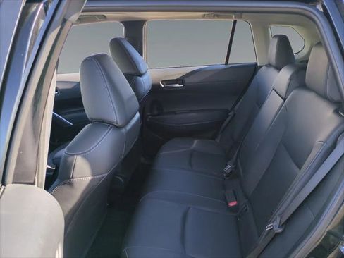 Certified 2024 Toyota Corolla Cross XLE image 13