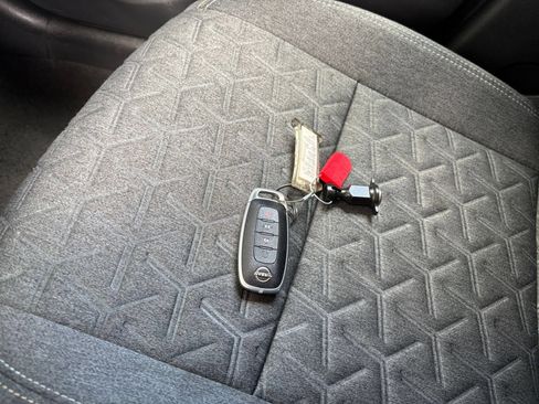 Used 2026 Nissan Kicks SV w/ Cold Weather Package FWD image 21