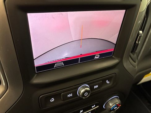 Used 2025 Chevrolet Silverado 1500 Custom image 33