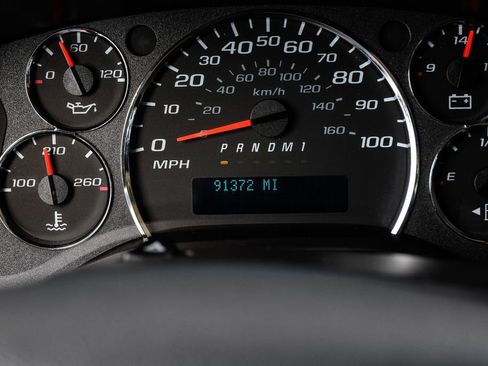 Used 2021 GMC Savana 2500 w/ Driver Convenience Package image 14