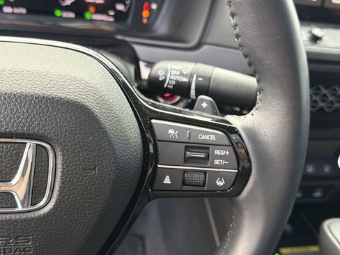 Used 2024 Honda Accord Touring image 23