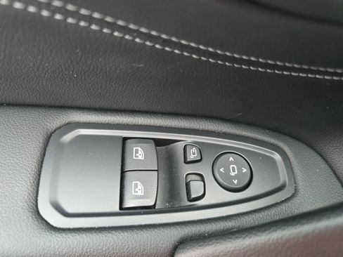 Used 2025 BMW Z4 M40i w/ Edition RWD image 24