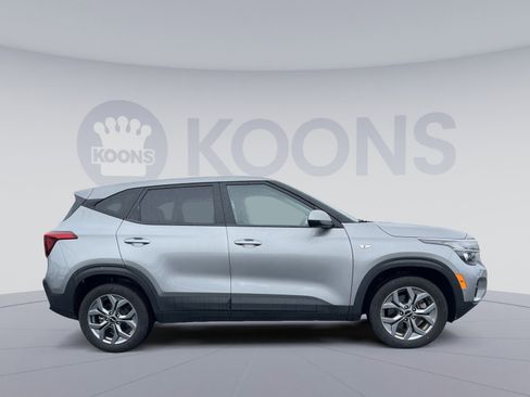 Used 2024 Kia Seltos LX AWD/4WD image 17