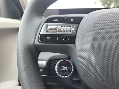 New 2025 Hyundai Ioniq 5 SE image 21