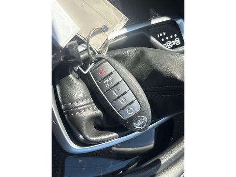Used 2020 Nissan Rogue SL w/ Premium Package AWD/4WD image 37