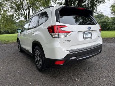 Certified 2023 Subaru Forester Premium AWD/4WD image 6