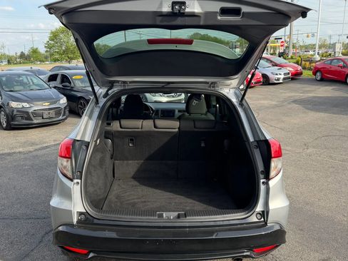 Used 2019 Honda HR-V Sport image 36