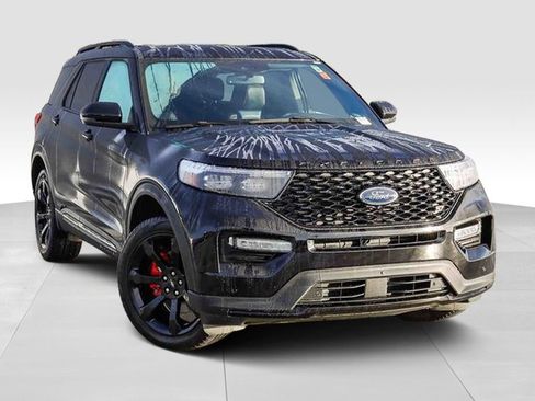 Used 2024 Ford Explorer ST w/ Equipment Group 401A image 2