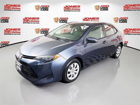 Used 2019 Toyota Corolla LE image 11