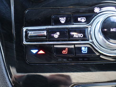 Used 2021 Lincoln Corsair Reserve w/ Equipment Group 201A image 27